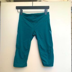 GAP FIT CAPRI LEGGINGS GREEN XS
